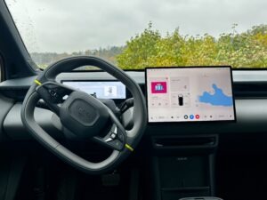 Lynk & Co 02 interiör ratt